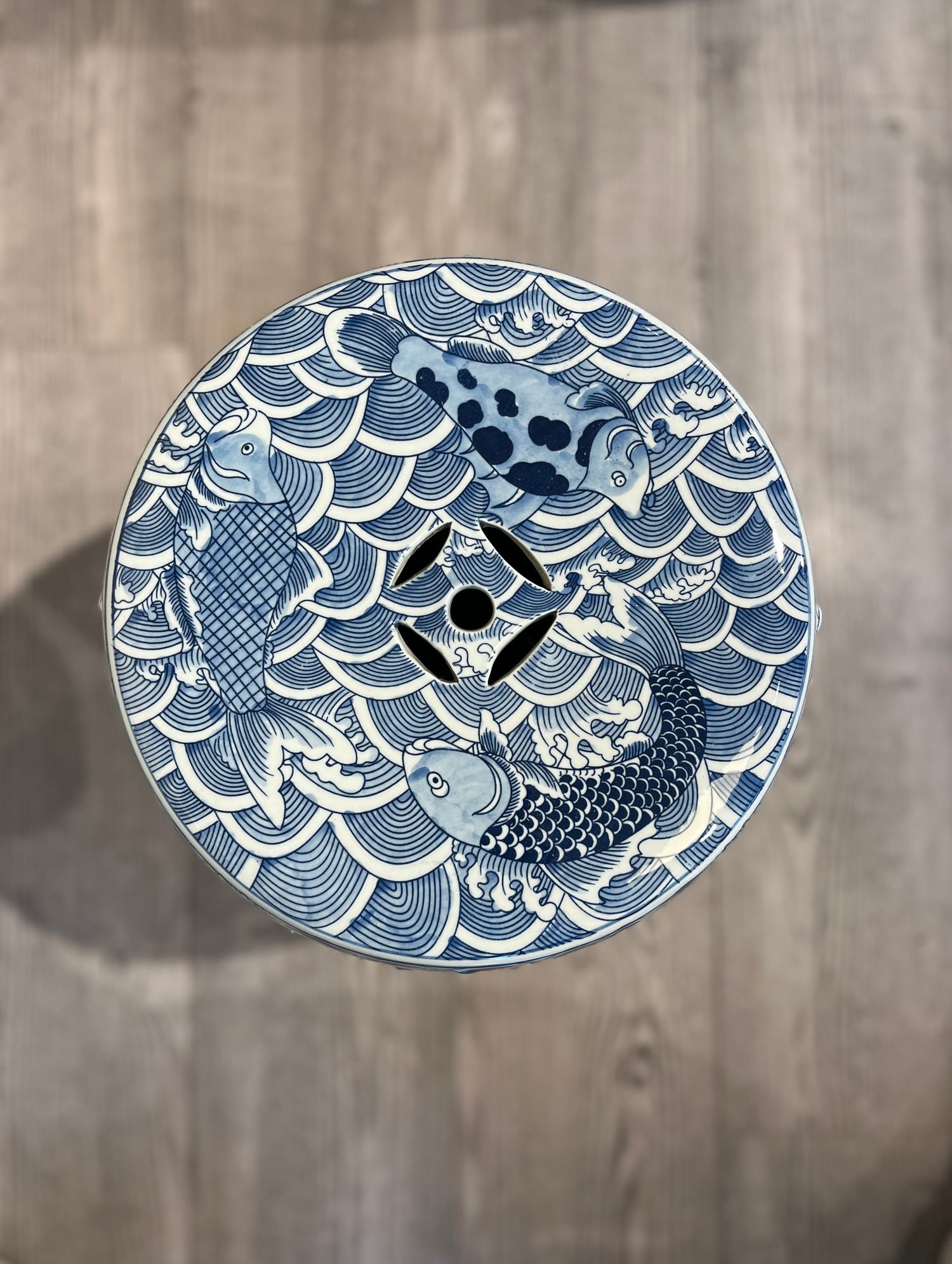 Garden Stool i blå med hvit mønster