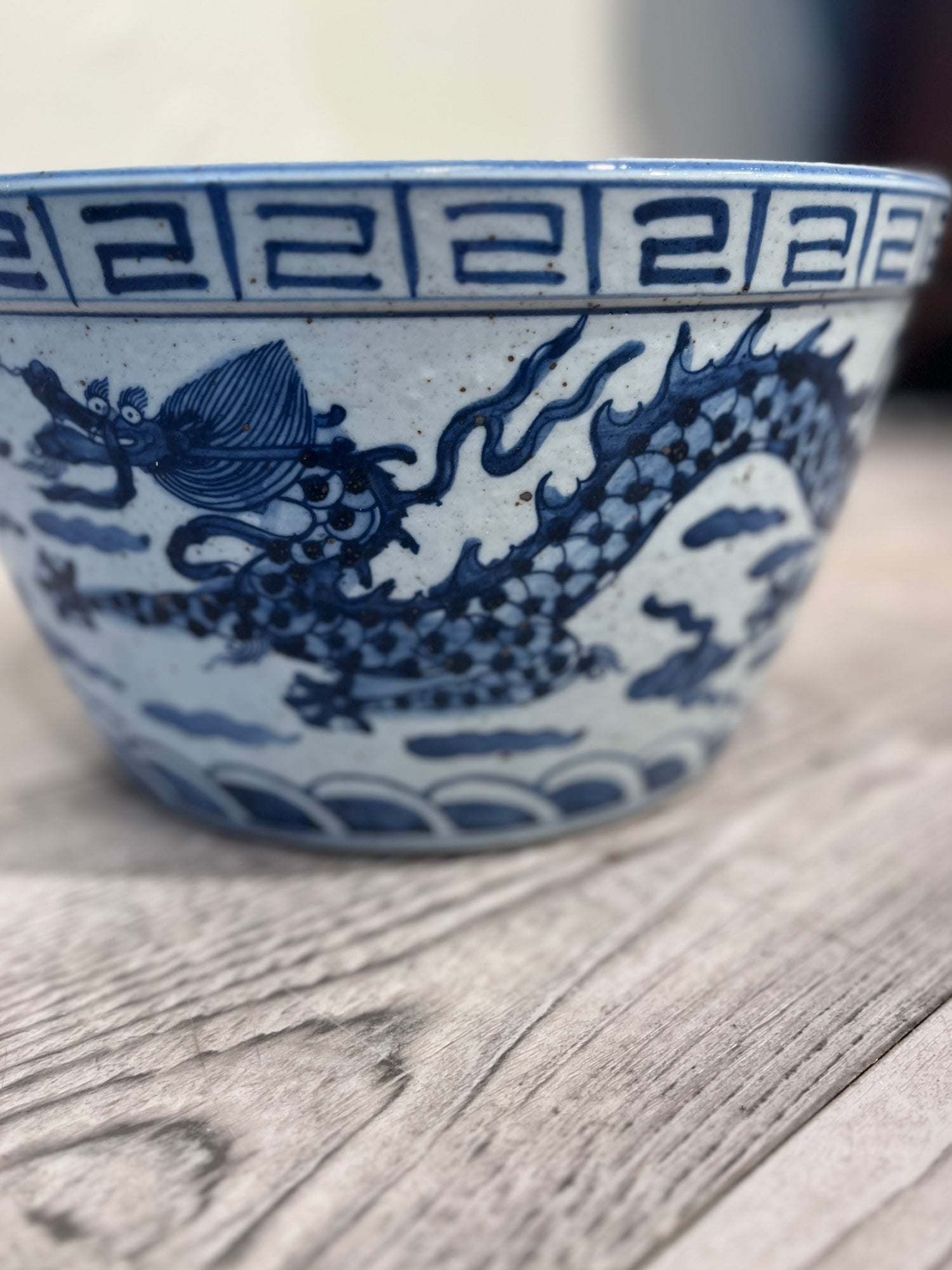 Chinoiserie drage blomsterpotte