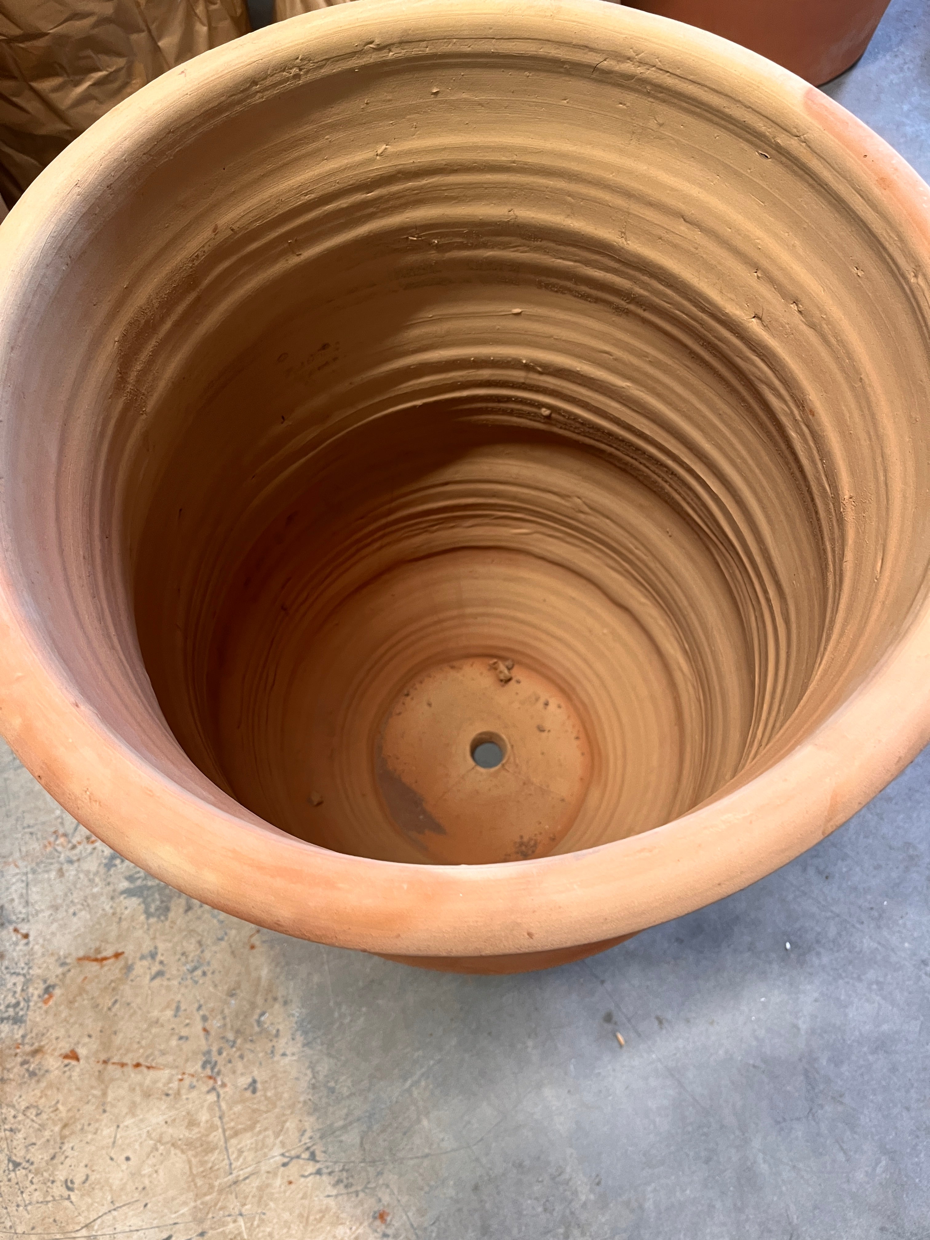 "Straight" terrakotta krukke