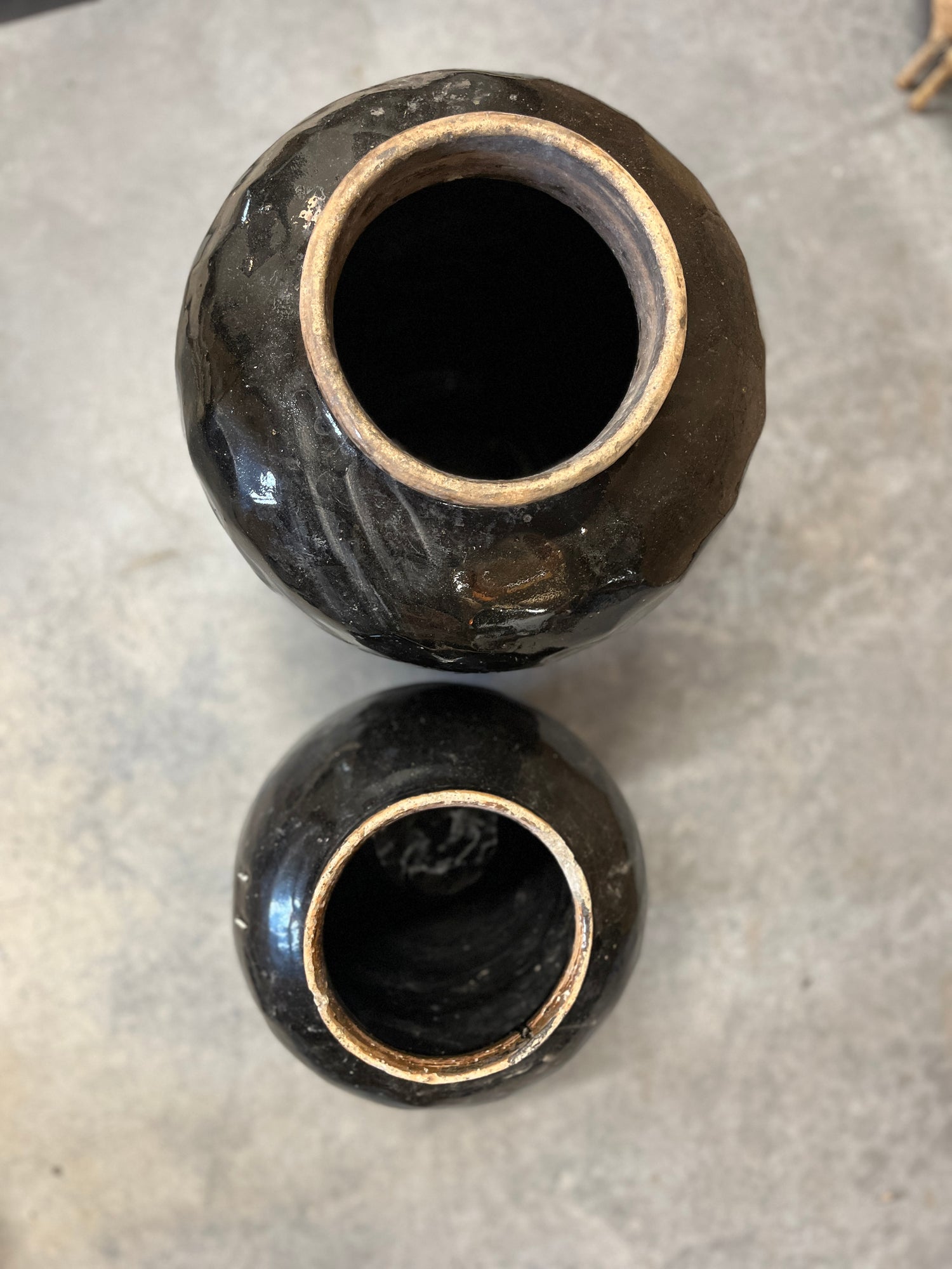 Kimchi stor sort glasert krukke