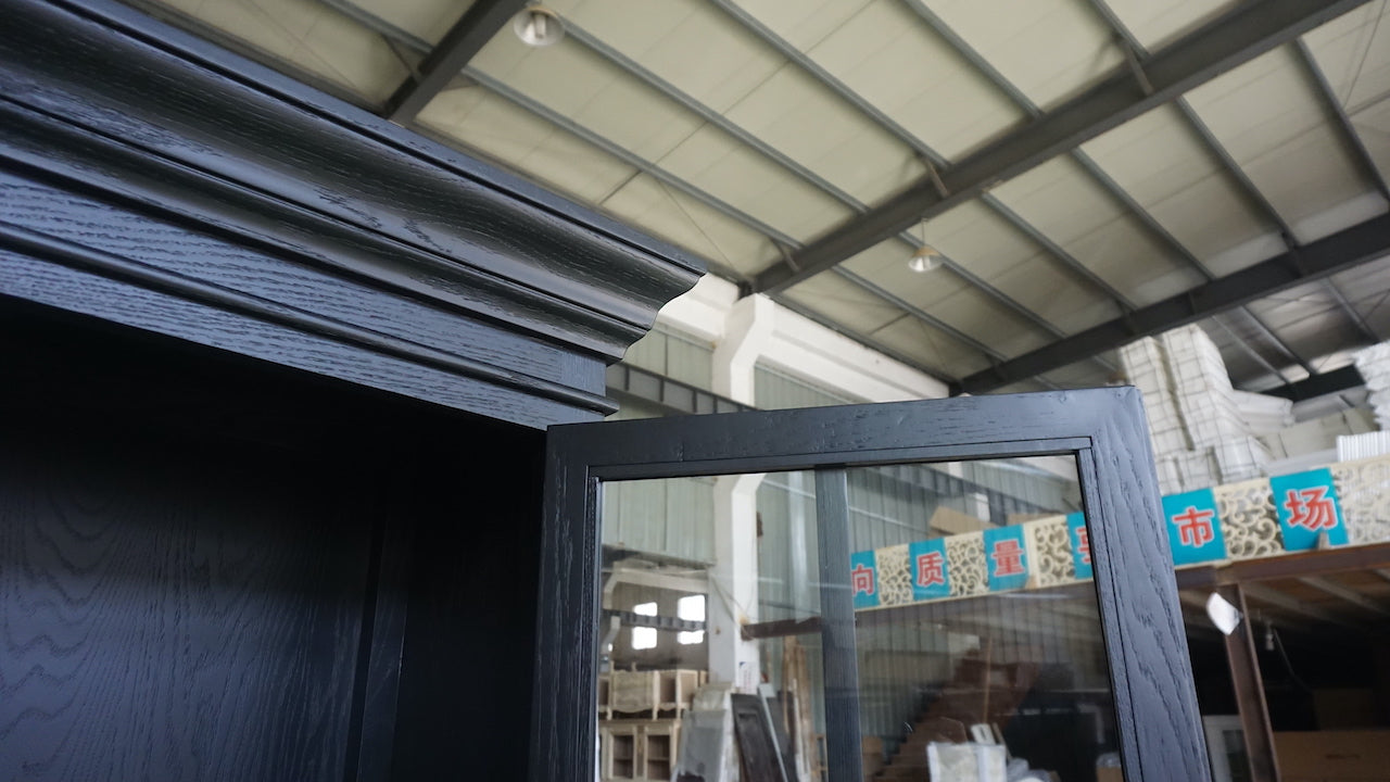 Black Oak vitrineskap