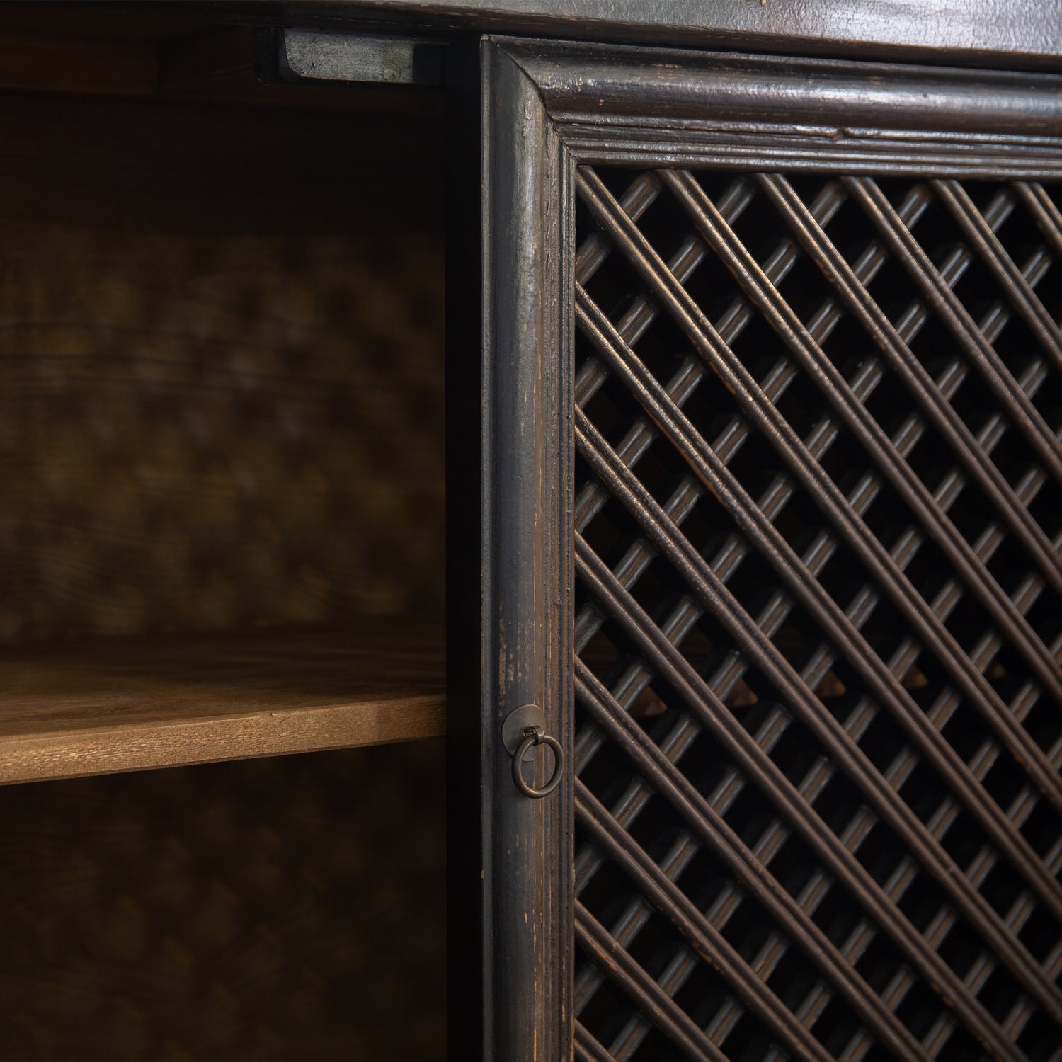 RW distressed 2-dørs skjenk