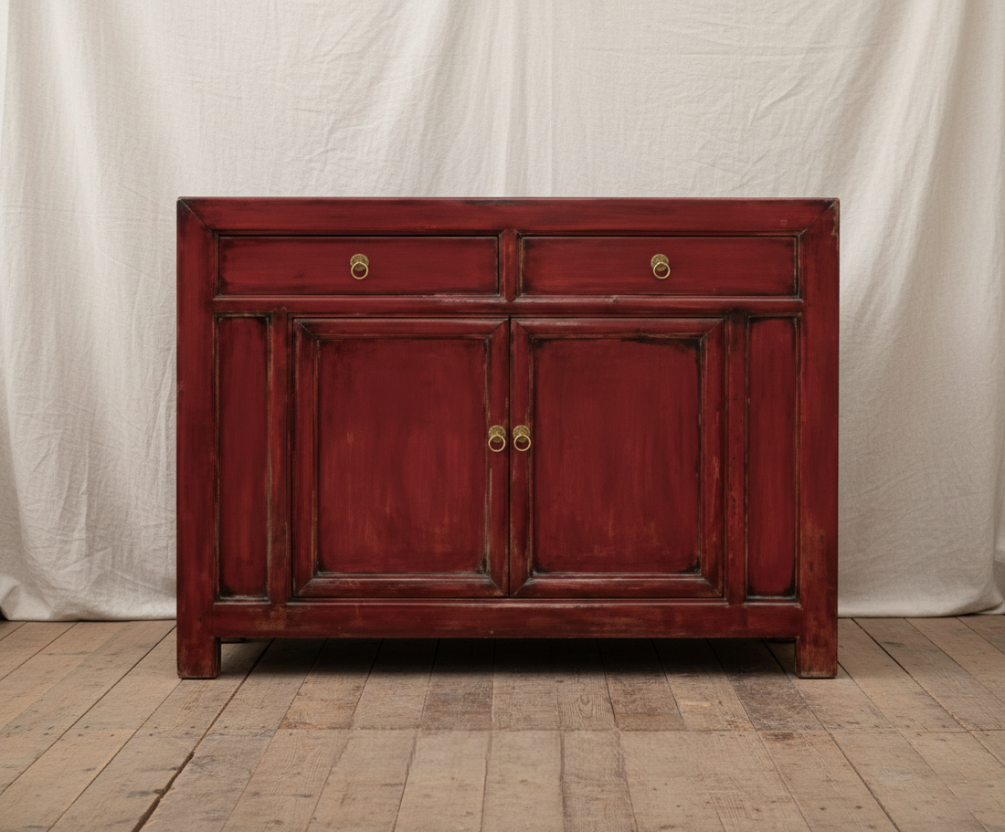 Kinesisk rød skjenk