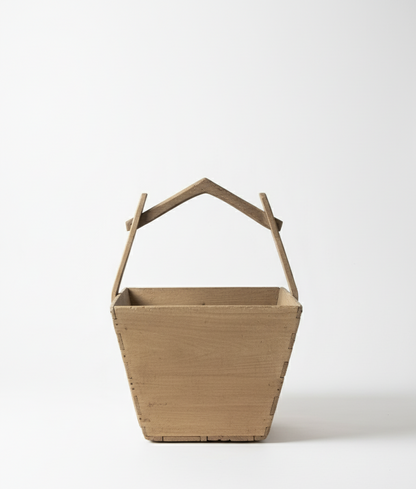 Gammel risbøtte i tre