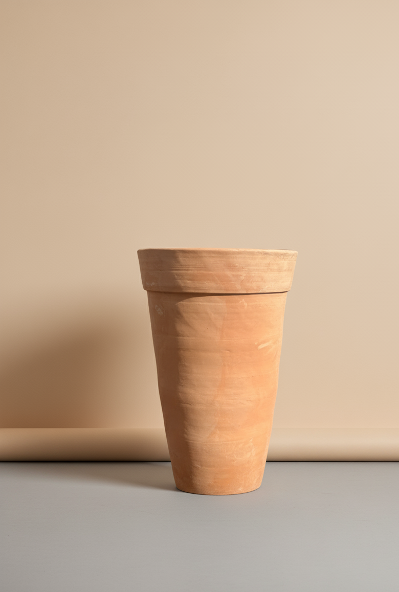&quot;Cone&quot; terrakotta krukke