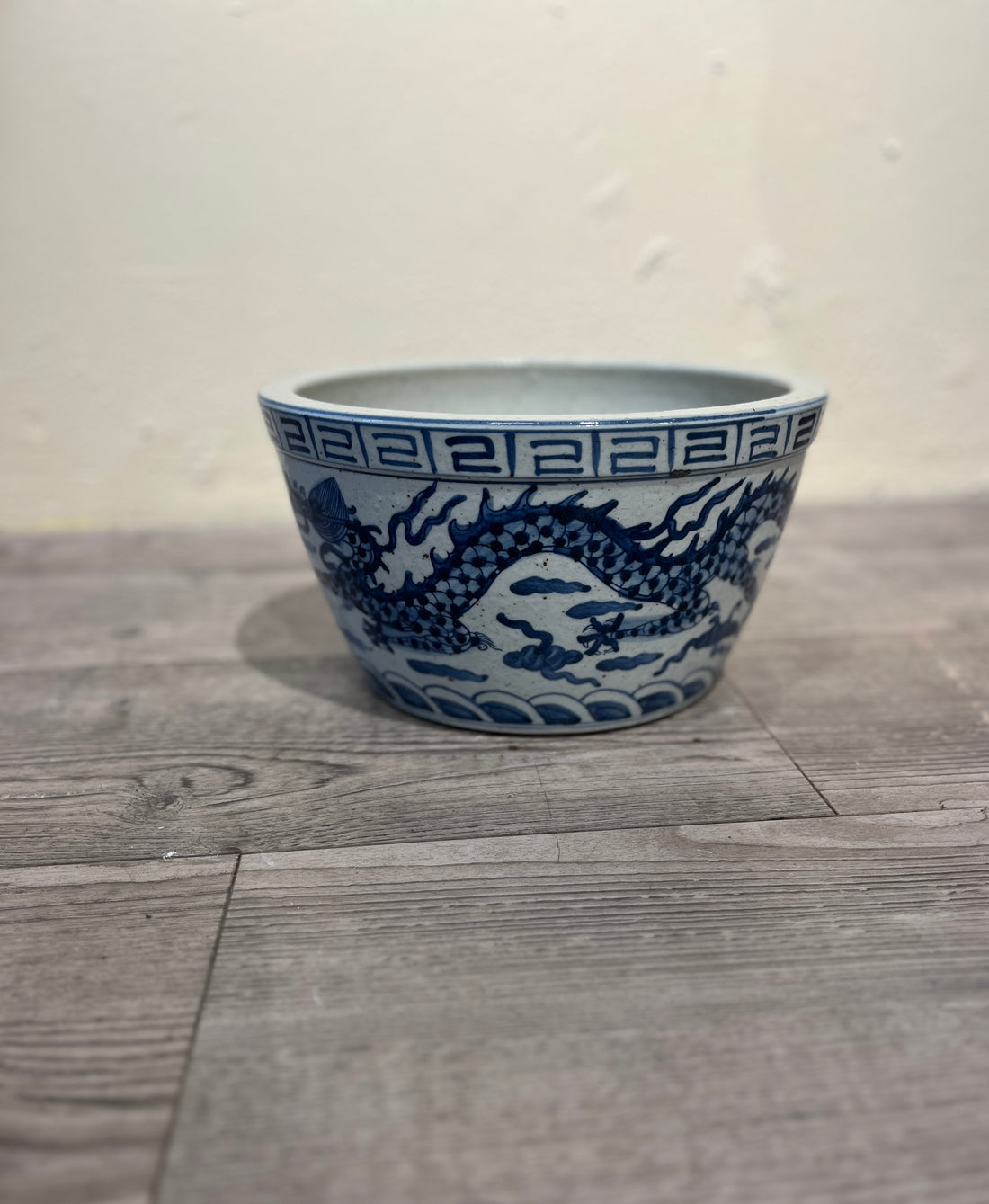 Chinoiserie drage blomsterpotte
