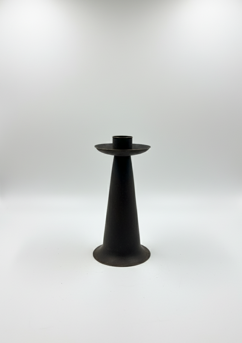 Lysestake i brent kobber