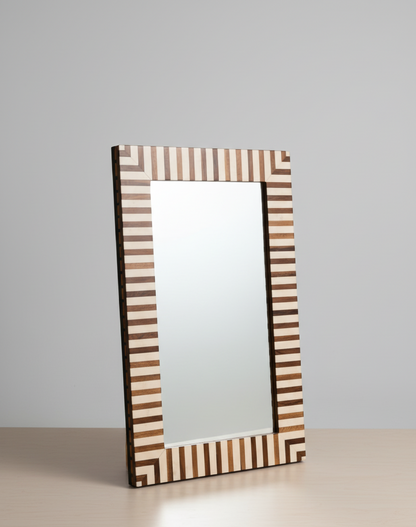 Valnøtt og harpiks speil