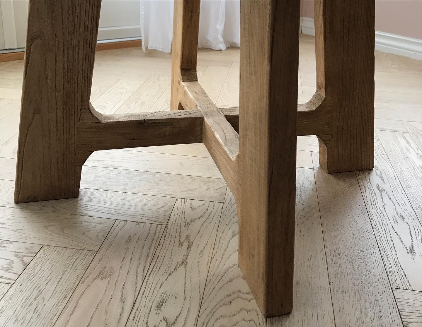 Spisebord - Rundt i Reclaimed Wood