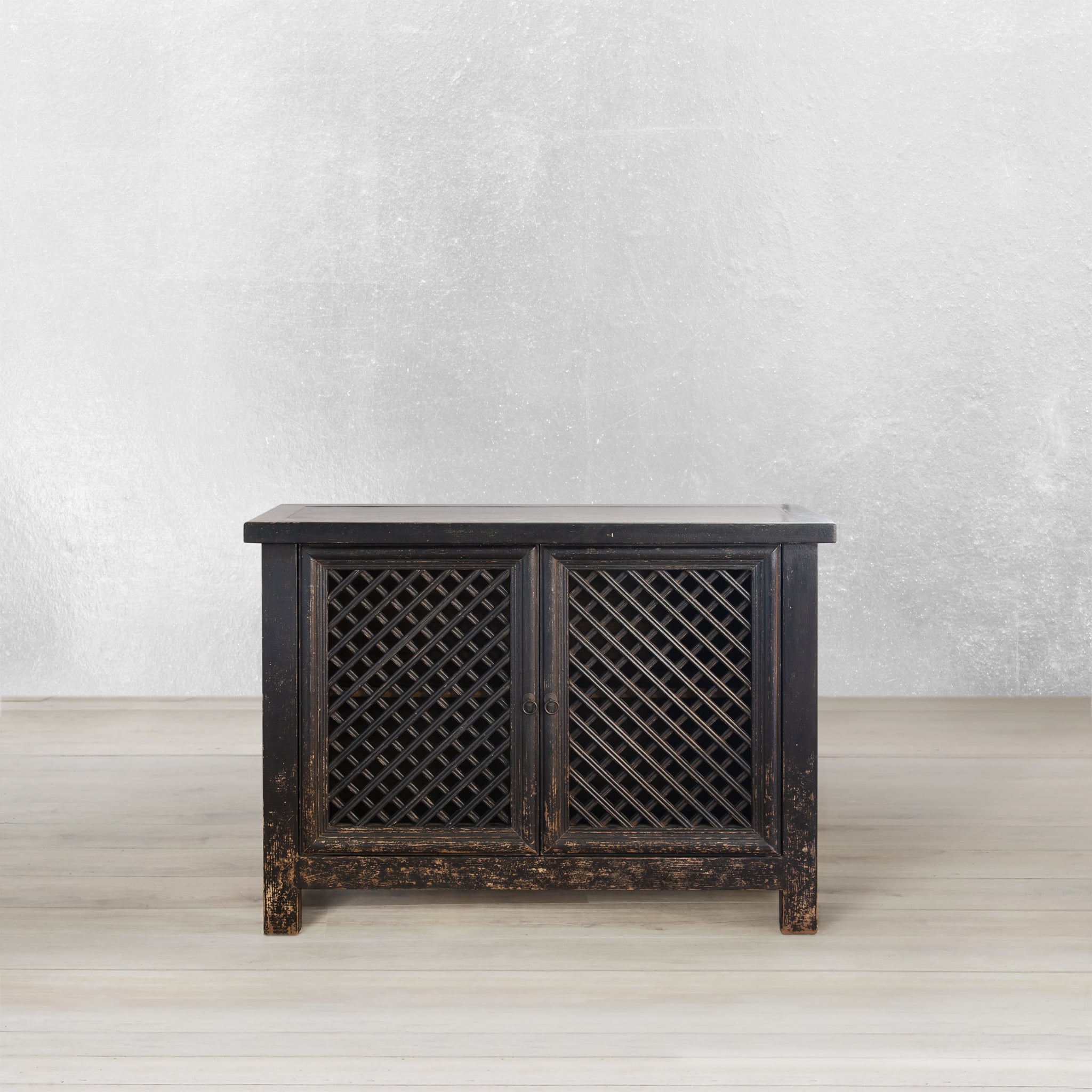 Skjenk - Distressed Reclaimed Wood